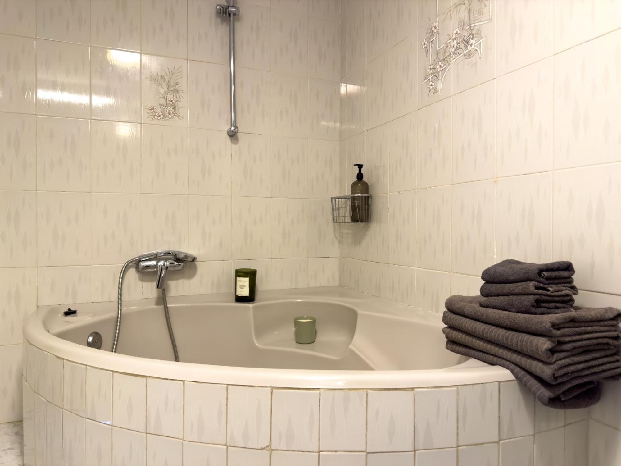 Amazing 3-Bedroom Apartment. Pool And Sea View! Los Cristianos  Eksteriør billede