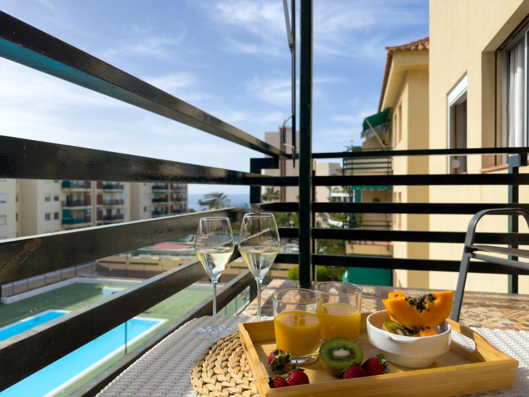 Amazing 3-Bedroom Apartment. Pool And Sea View! Los Cristianos  Eksteriør billede